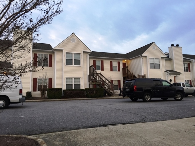 1417 Wentworth Dr in Virginia Beach, VA - Building Photo