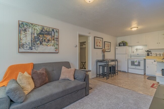 property at 7 Marietta Ave