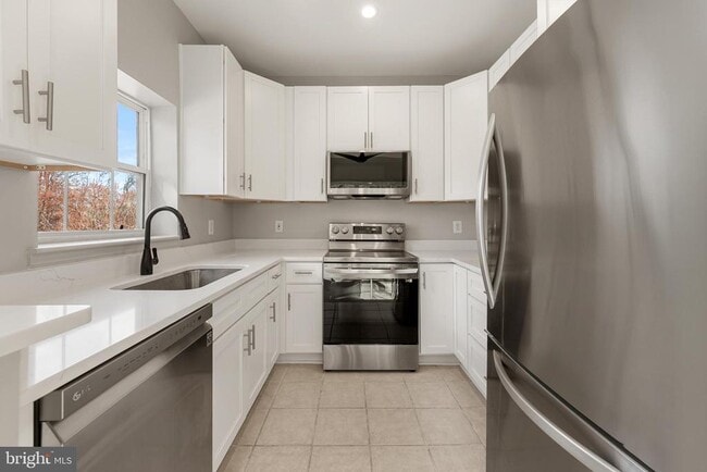 4560 Strutfield Ln in Alexandria, VA - Building Photo - Building Photo