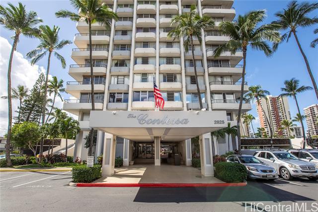 2825 S King St in Honolulu, HI - Building Photo