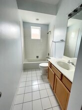 2321 N Lister Ave in Chicago, IL - Building Photo - Building Photo