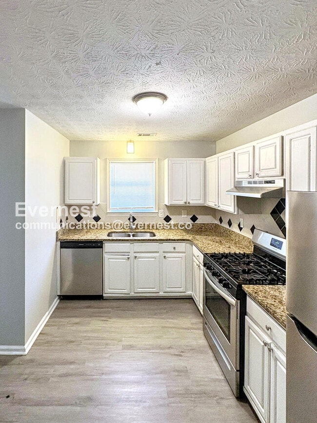 201 Coldsprings Ct in Mcdonough, GA - Building Photo - Building Photo