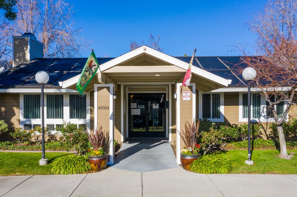 Woodcreek Apartments in Fremont, CA