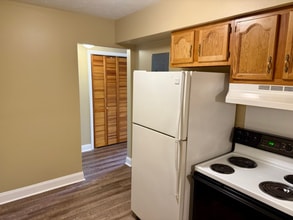 946 Madison Ave, Unit 1 in Huntington, WV - Building Photo - Building Photo