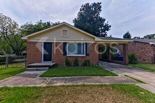 1 Tempo Ct in Columbia, SC - Building Photo