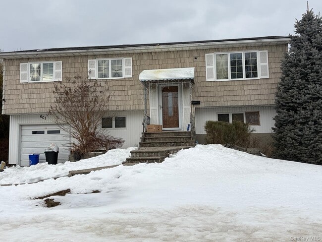 property at 601 Old Country Rd