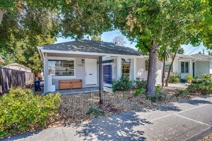 1684 California St in Mountain View, CA - Building Photo