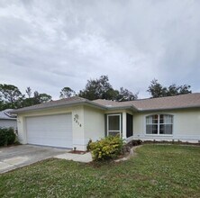 3616 Spinner Ave in North Port, FL - Building Photo - Building Photo