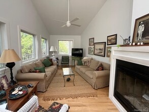 55 Ocean Rd in Ocean Beach, NY - Building Photo - Building Photo