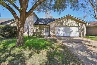 15642 Pagehurst Dr in Houston, TX - Building Photo - Building Photo