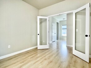 5642 W Stillwell Ln in Herriman, UT - Building Photo - Building Photo