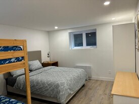 2698 Chem. Bedford, Unit SI ID1061556P in Montréal, QC - Building Photo