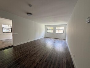 8120 Geneva Ct in Doral, FL - Building Photo - Building Photo