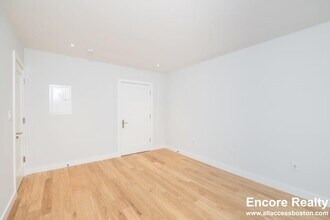 123 Highland Ave, Unit 51 in Somerville, MA - Building Photo - Building Photo