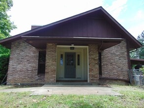 12820 W Hwy EE in Rocheport, MO - Building Photo - Building Photo