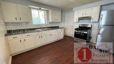 4913 N Fremont Ave in Kansas City, MO - Building Photo - Building Photo