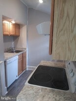 2617 Lindsay St in Chester, PA - Building Photo