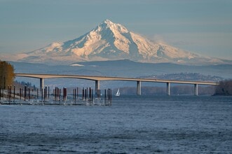 Pacific Pointe Apartments in Vancouver, WA - Foto de edificio - Building Photo