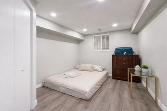 2625 Lundene Rd in Mississauga, ON - Building Photo - Building Photo