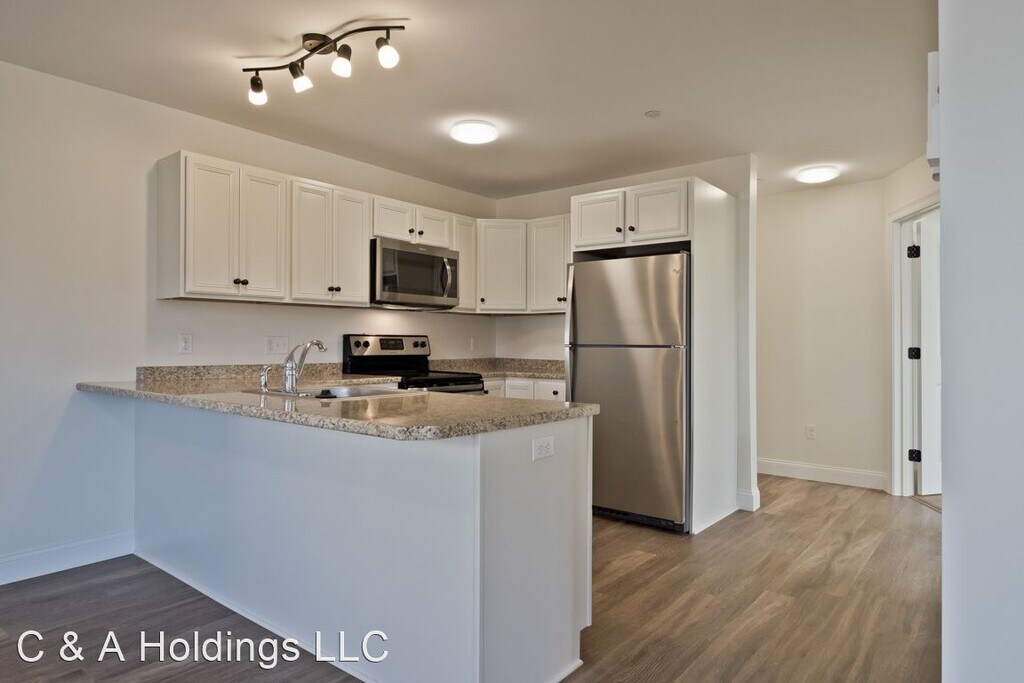 Cumberland Foreside Village Apartments in Cumberland Foreside, ME