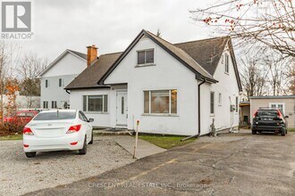 261 Barrie Rd in Orillia, ON - Building Photo - Building Photo