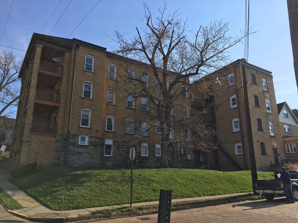 Birmingham Taylor Apartments in Pittsburgh, PA - Building Photo