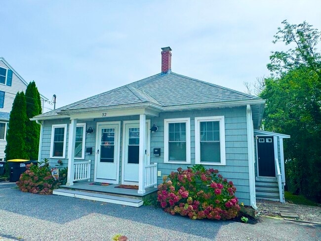 property at 32 Roosevelt Ave
