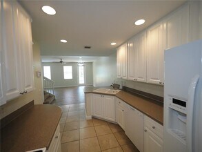 1533 Napoli Dr W in Sarasota, FL - Building Photo - Building Photo