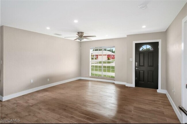 4500 30th Pl SW in Naples, FL - Building Photo - Building Photo