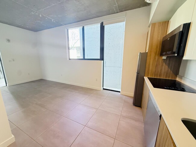 1159 NW 8th Ave in Miami, FL - Building Photo - Building Photo