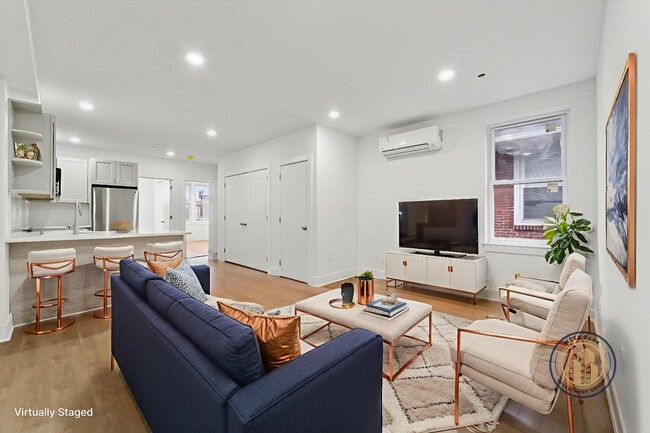 property at 812 W Roosevelt Blvd