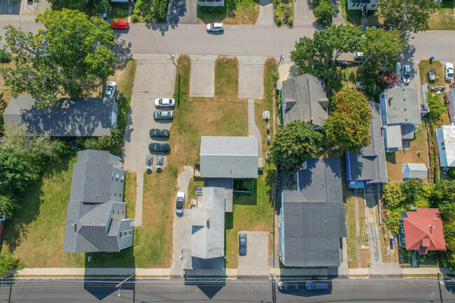 105 Union Ave in Old Orchard Beach, ME - Building Photo - Building Photo