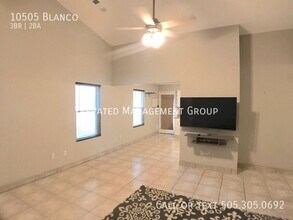 10505 Blanco Dr NW in Albuquerque, NM - Building Photo - Building Photo