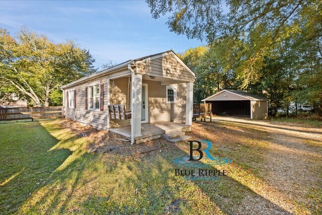 1575 Walker St SE in Smyrna, GA - Building Photo - Building Photo