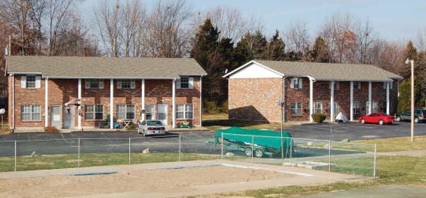 Heritage Townhomes in Wentzville, MO - Foto de edificio