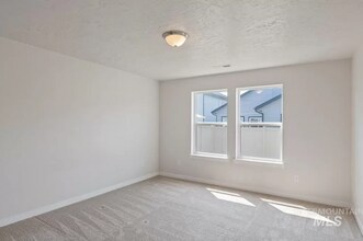 221 W Wausau St in Meridian, ID - Building Photo - Building Photo