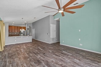 2328 Sebastian St in Mount Dora, FL - Building Photo - Building Photo