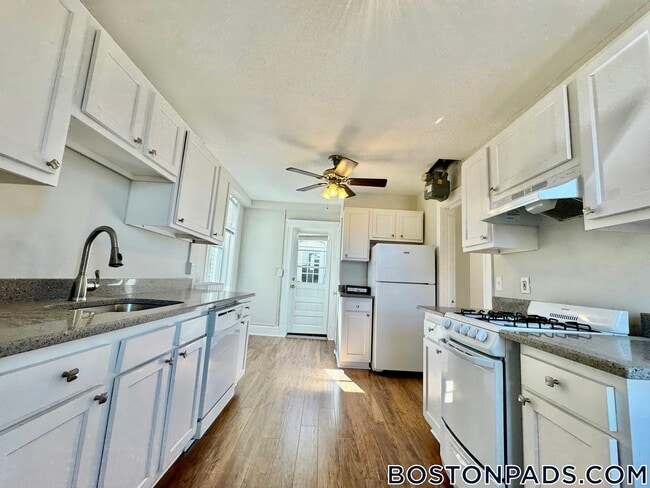 224 Hanover St
