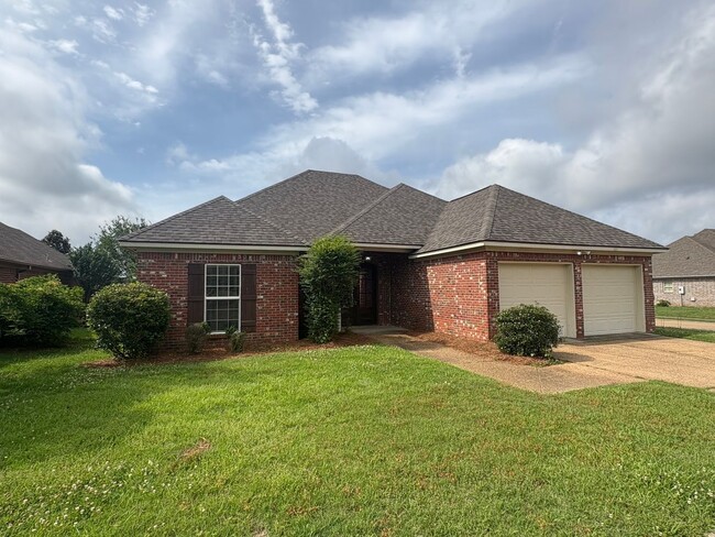 339 Greengate Cir in Brandon, MS - Building Photo - Building Photo