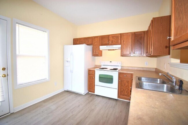 12632 Cross Dale Rd in Huntersville, NC - Building Photo - Building Photo