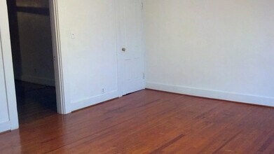 105-4 E Main St, Unit 3 in Lock Haven, PA - Building Photo - Building Photo