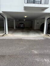 4202 W End Ave, Unit 105 in Nashville, TN - Foto de edificio - Building Photo