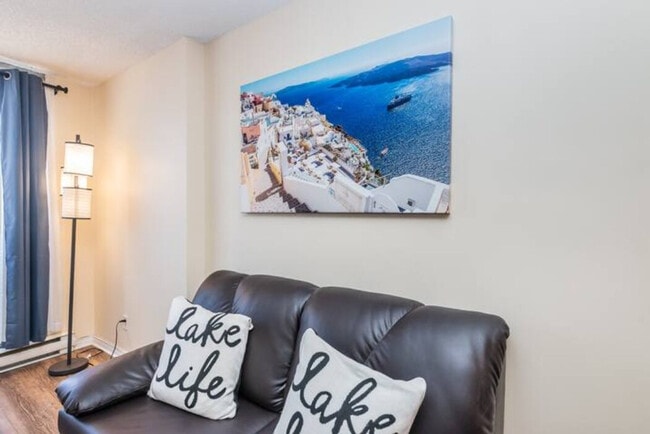 property at 66 Bd René-Lévesque E