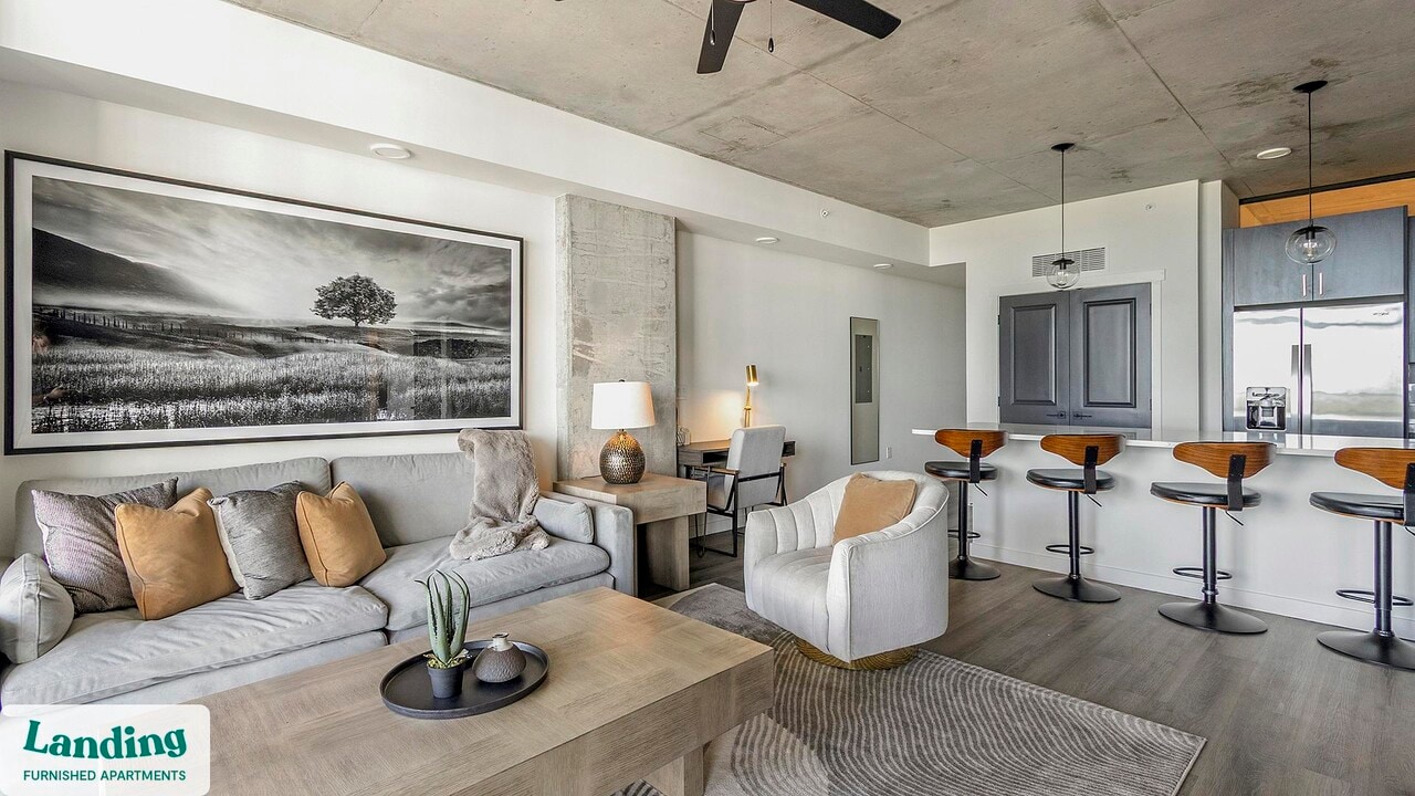 221 Main St N in St. Petersburg, FL - Foto de edificio