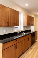 704 S Highland Ave in Baltimore, MD - Building Photo - Building Photo
