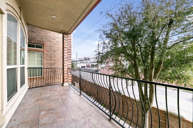 property at 3319 Bingham Manor Ln