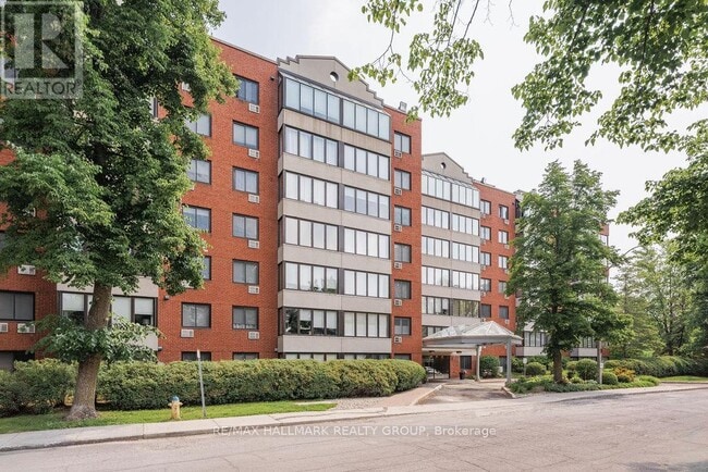 225 Alvin Rd in Ottawa, ON - Building Photo - Building Photo