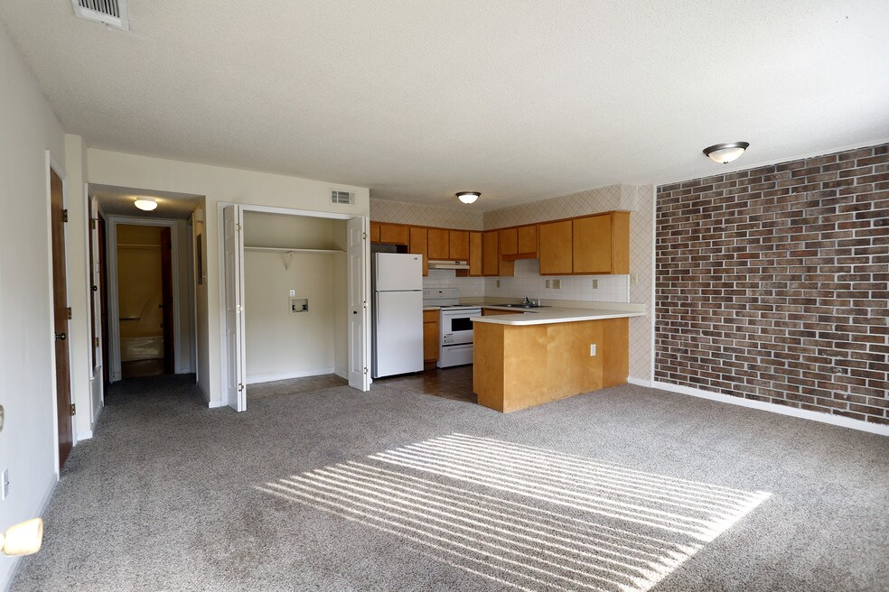 Preserve at Chatham Parkway Apartments Savannah, GA Apartments For Rent