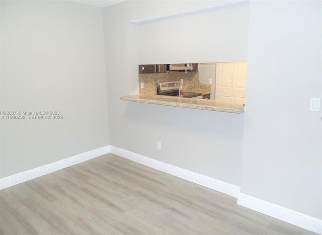 1281 SW 46th Ave in Pompano Beach, FL - Foto de edificio - Building Photo