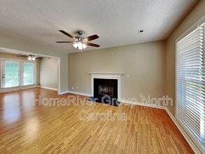 822 Banner Oak Ct in Greensboro, NC - Building Photo - Building Photo
